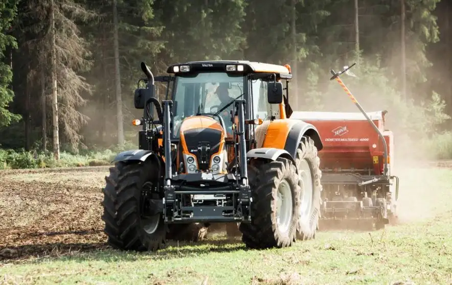 Maszyny i ciągniki rolnicze marki Arbos w firmie Korbanek